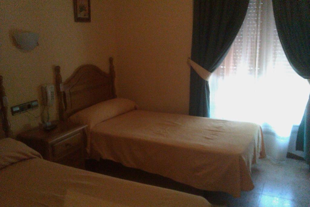 Hostal Cruz Sol Madrid Exterior photo